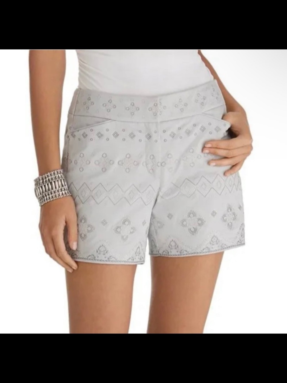 White House Black Market Shorts Women Sz 2 The 5" Inseam Embroidered Geometric